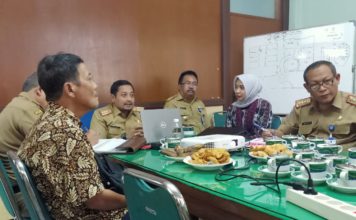 Seleksi Anggota Badan Penyelesaian Sengketa Konsumen Provinsi Jawa Timur bersama Disperindag dan Kepala UPT serta APRINDO Jawa Timur