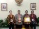 Mewakili Kalimantan Timur dalam penganugrahan Piala Paramakarya dari Presiden