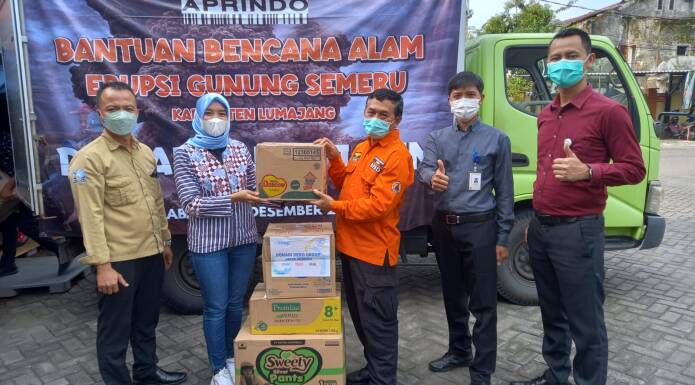 Kegiatan Aprindo Jawa Timur dalam aksi tanggap Semeru
